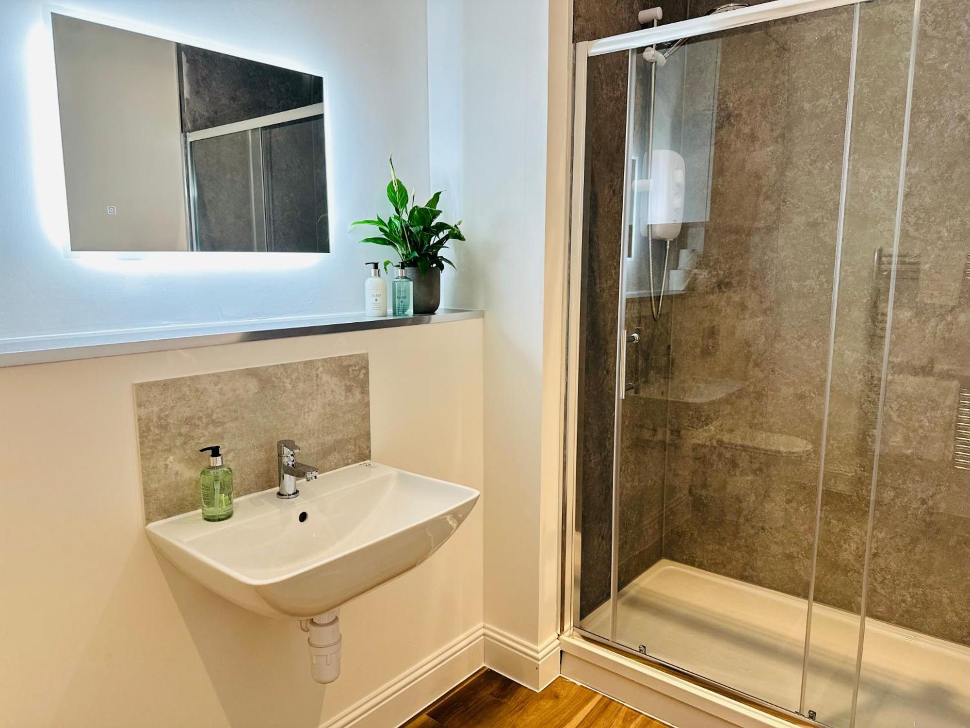 Barnet House Serviced Apartments Dunfermline Exteriör bild