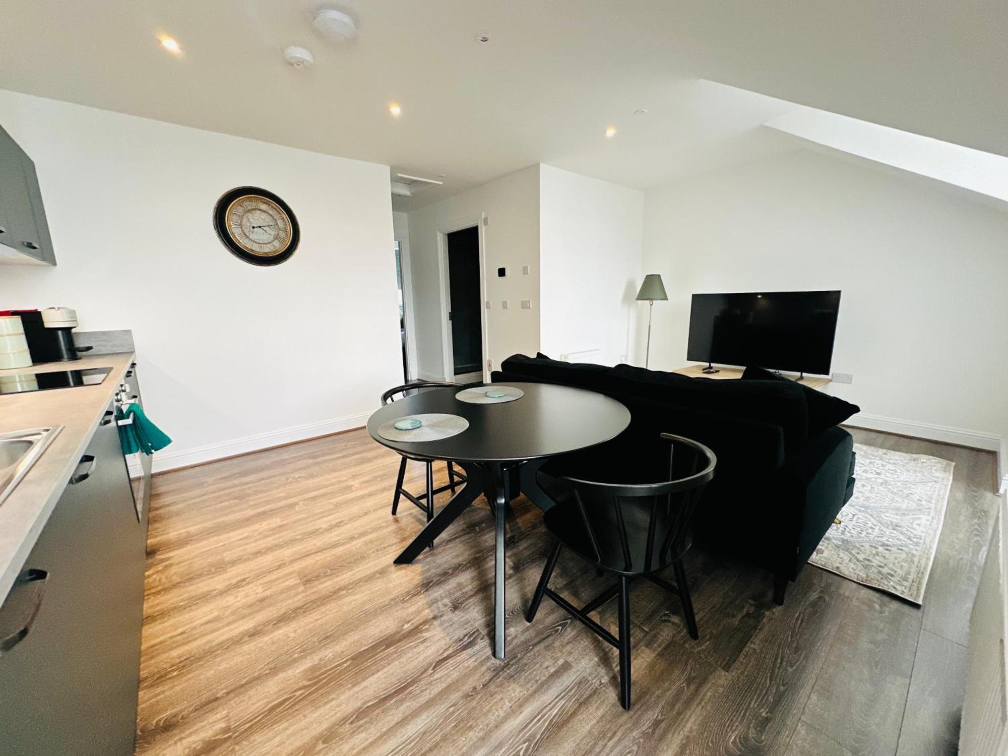 Barnet House Serviced Apartments Dunfermline Exteriör bild