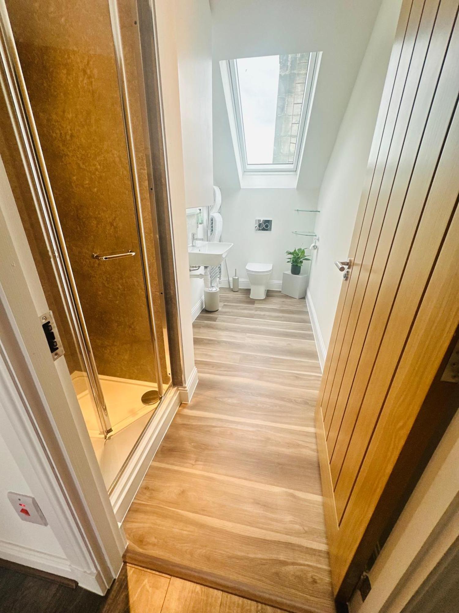 Barnet House Serviced Apartments Dunfermline Exteriör bild