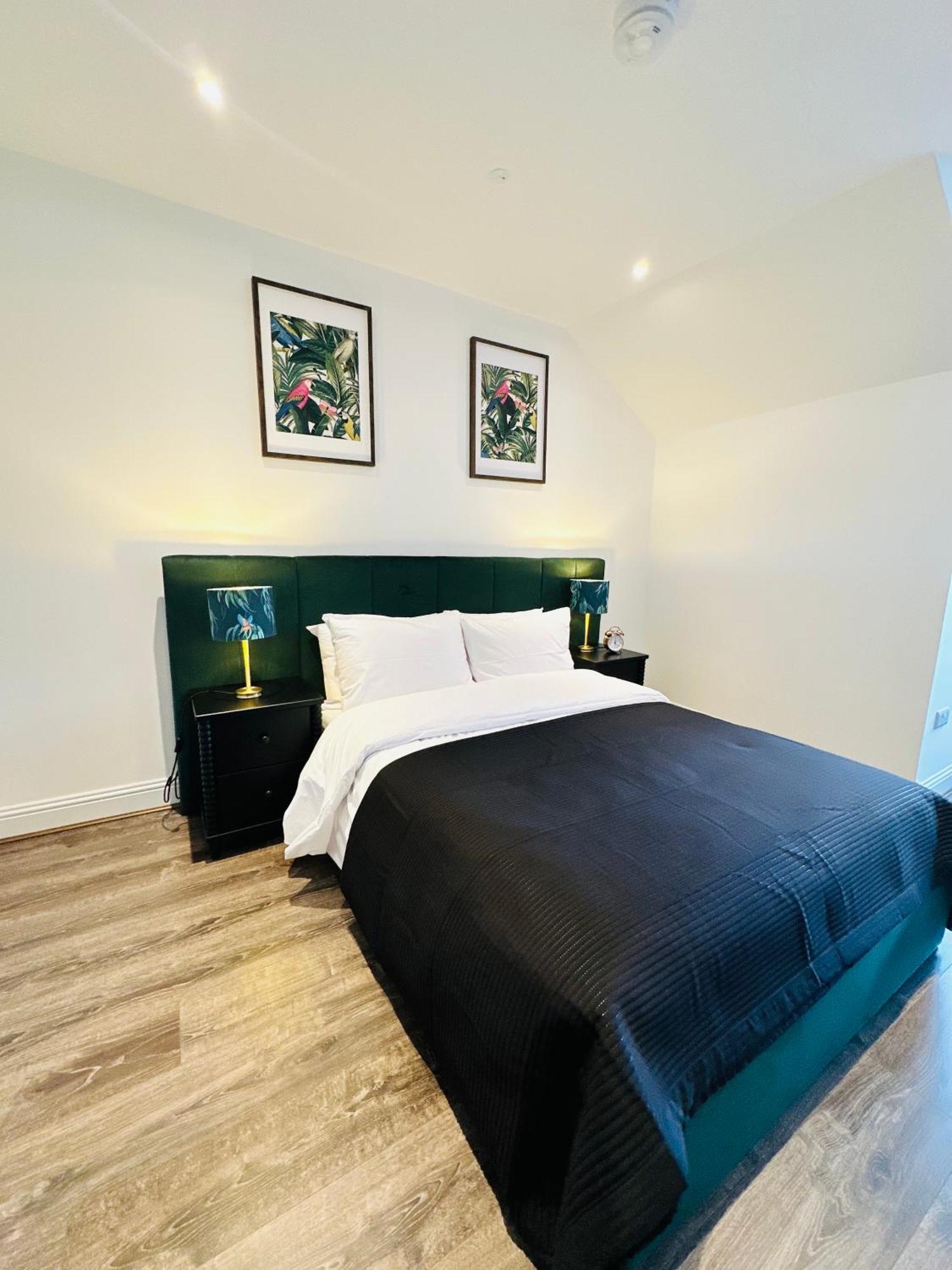 Barnet House Serviced Apartments Dunfermline Exteriör bild