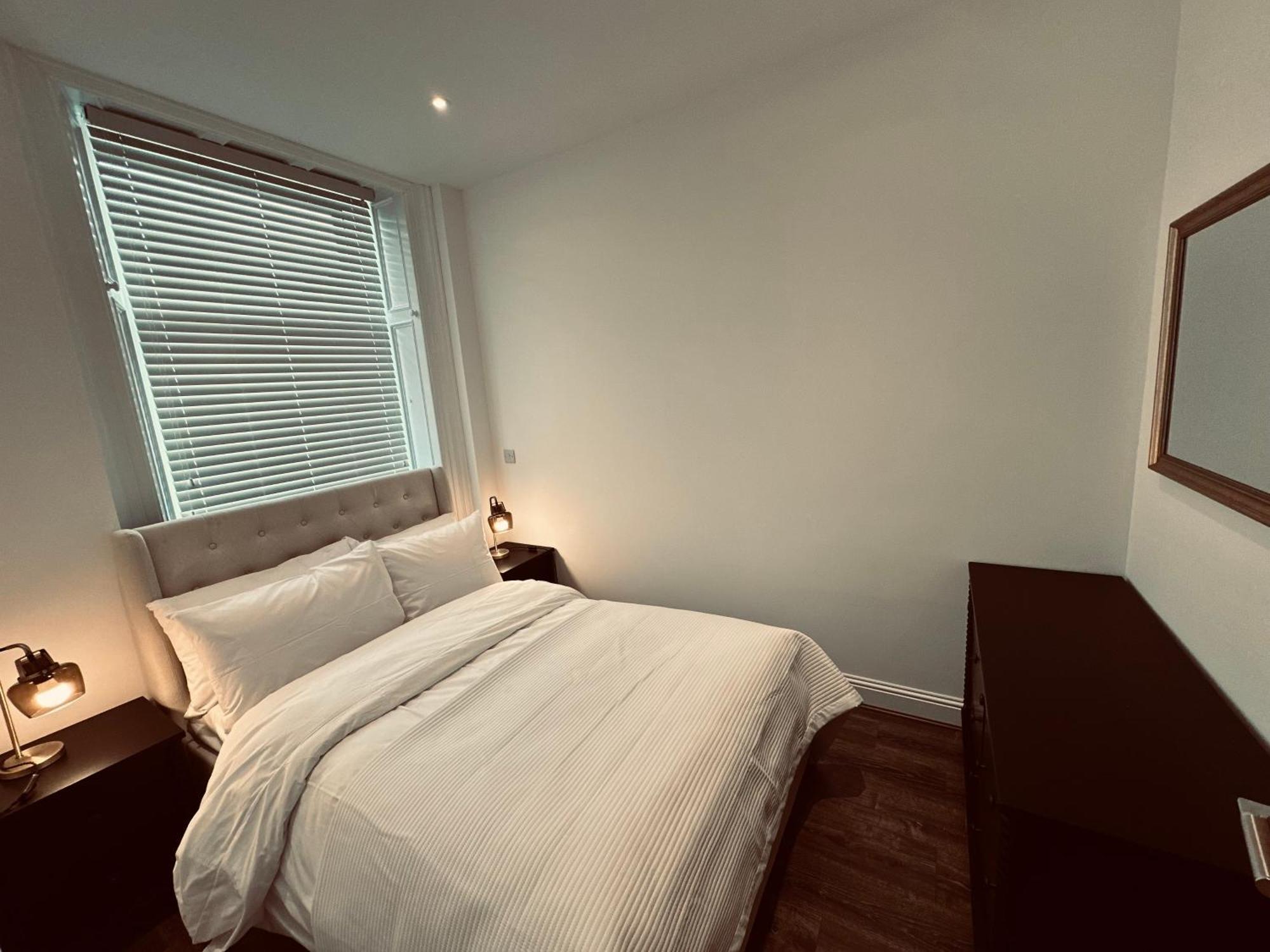 Barnet House Serviced Apartments Dunfermline Exteriör bild