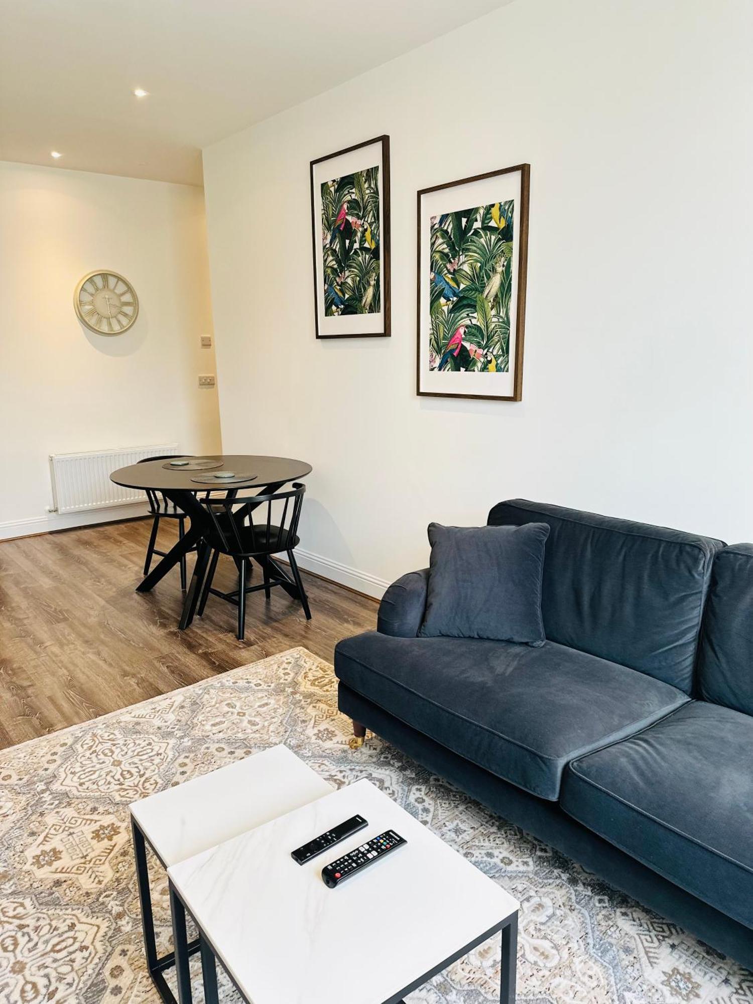 Barnet House Serviced Apartments Dunfermline Exteriör bild