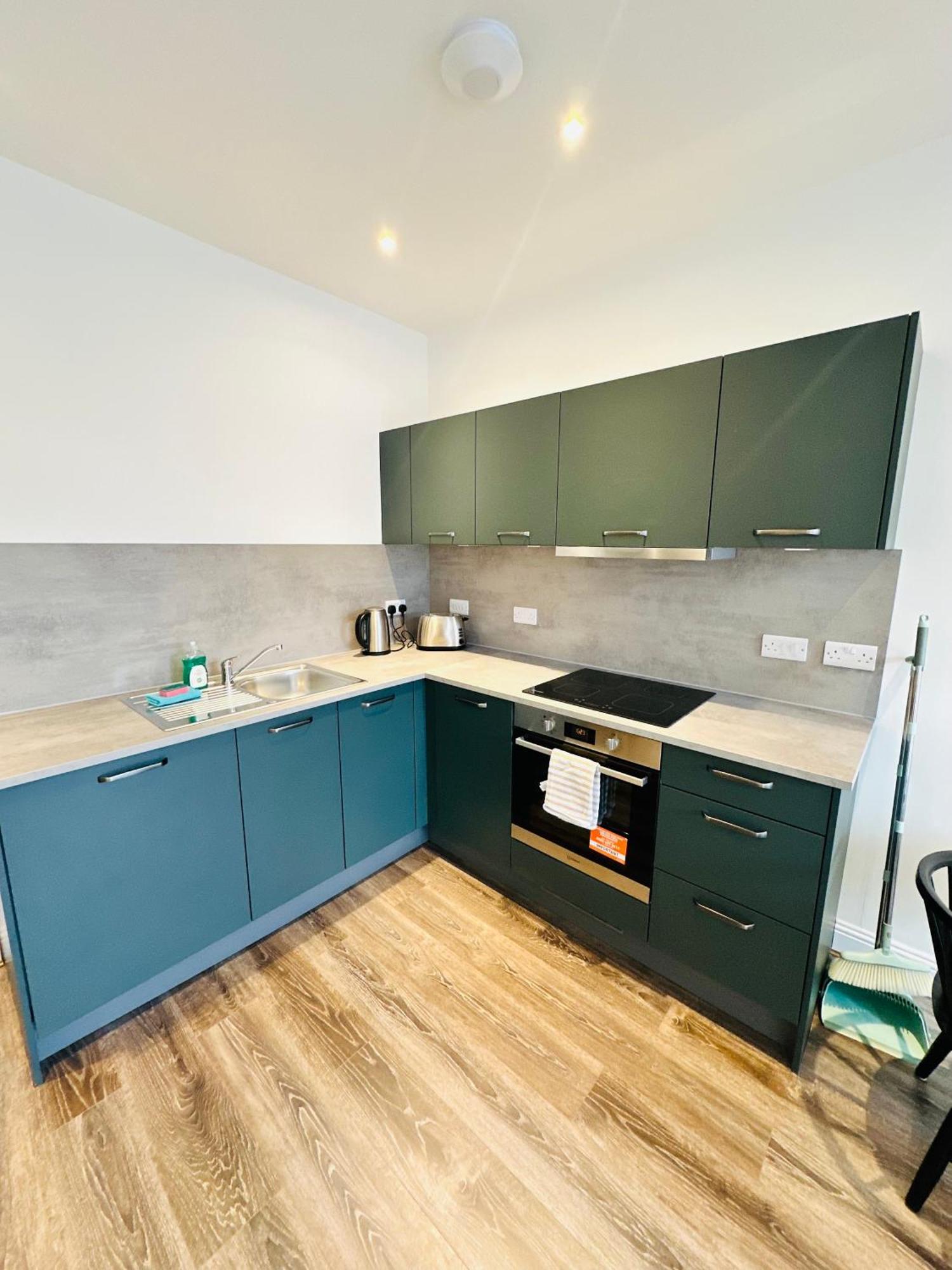Barnet House Serviced Apartments Dunfermline Exteriör bild