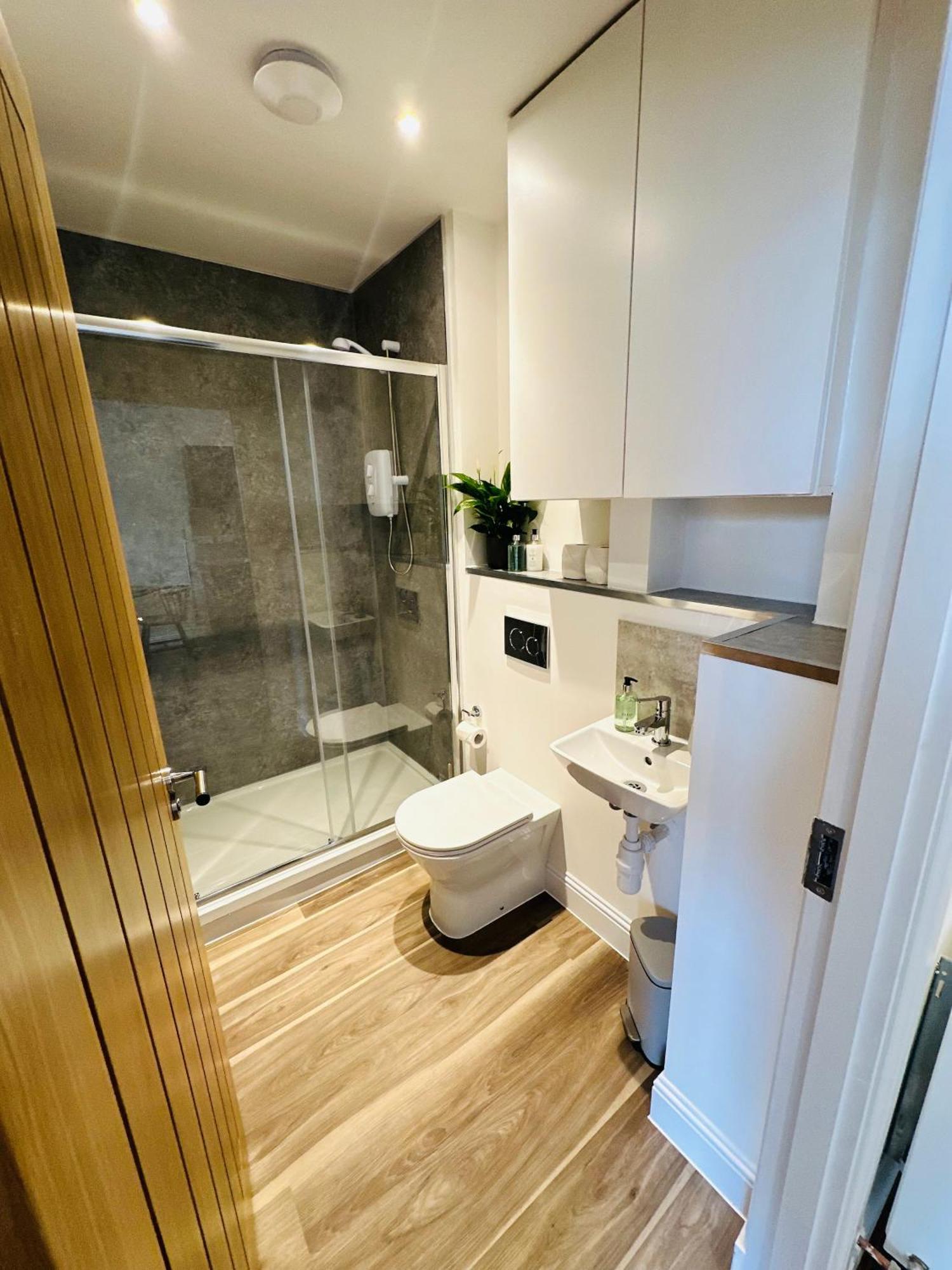 Barnet House Serviced Apartments Dunfermline Exteriör bild