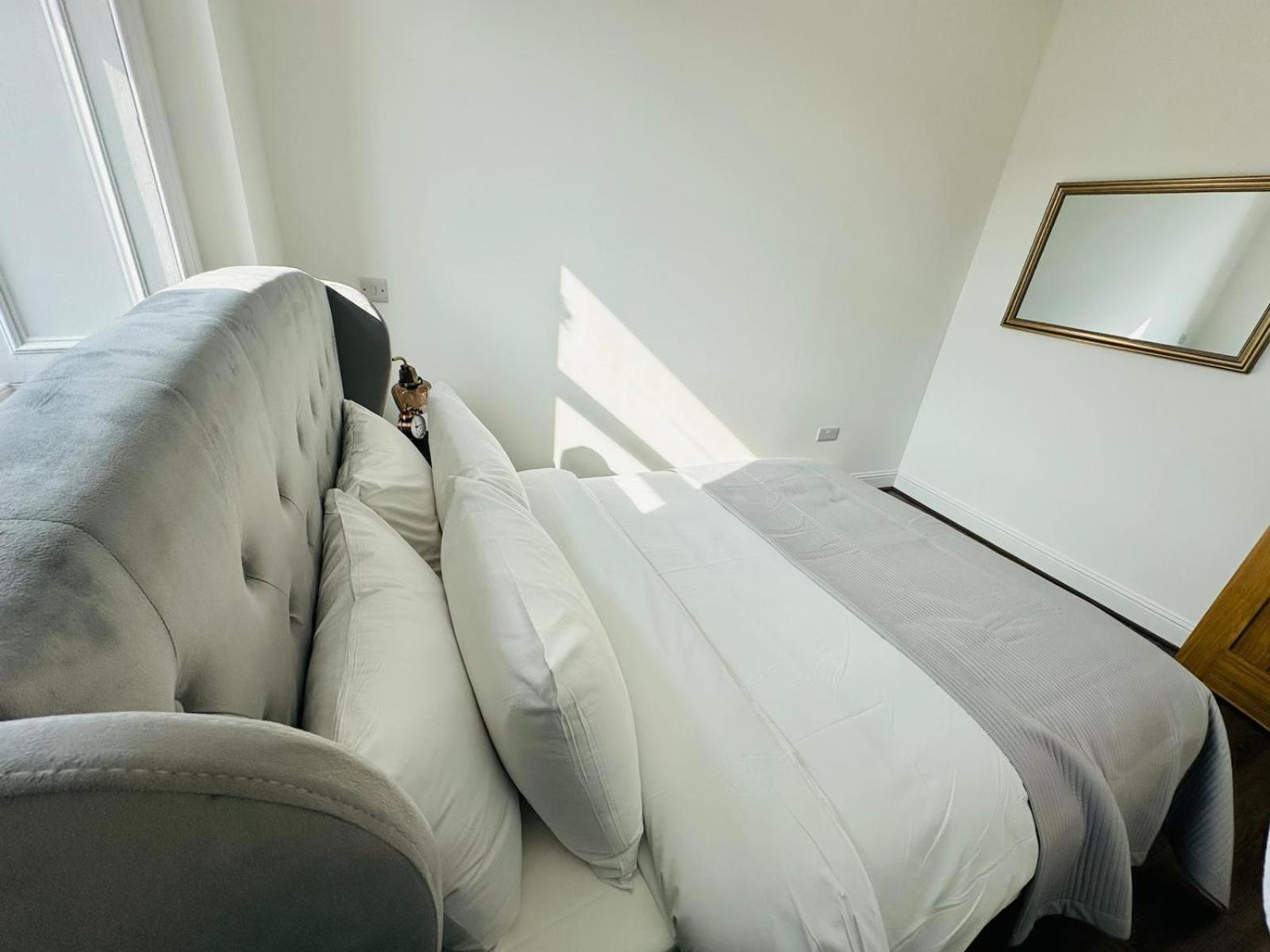 Barnet House Serviced Apartments Dunfermline Exteriör bild